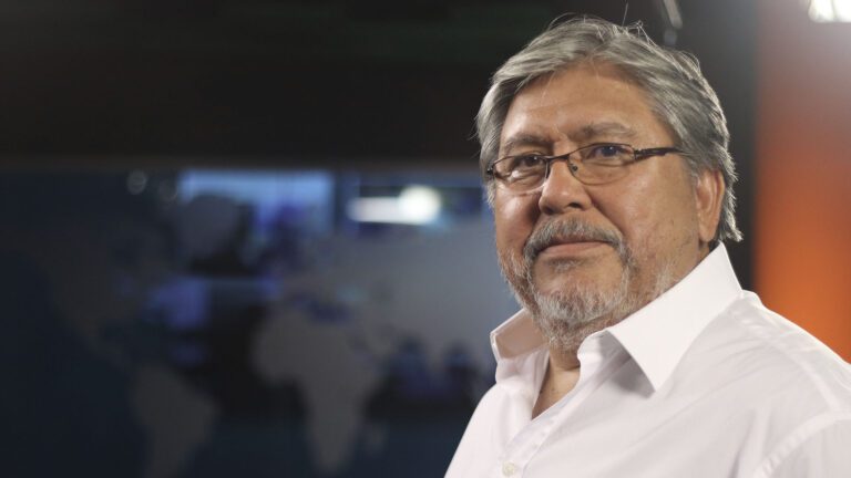 los-argentinos-nos-gritamos-en-las-tribunas-pero-nos-entendemos-en-un-cafe-202507Fr-201501-09b0.jpg