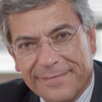 los-hombres-de-la-t-promotores-de-la-teoria-de-la-u-202507Fr-204743-87ea.jpg