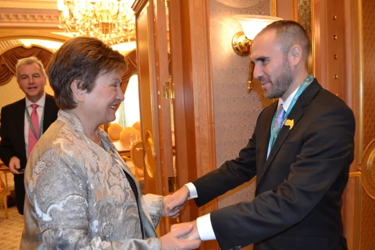 nuevo-apoyo-del-g20-para-que-el-fmi-reduzca-las-tasas-202507Th-163954-9d1f.webp
