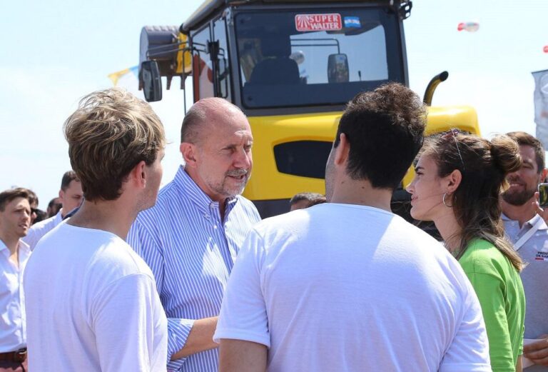 omar-perotti-todos-tenemos-que-hacer-un-aporte-importante-para-poner-en-marcha-l-202507We-003512-8a93.jpg