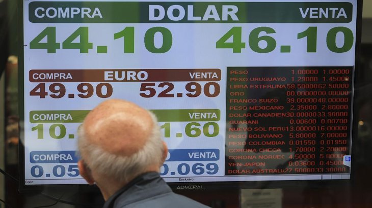 otra-corrida-cambiaria-el-dolar-salto-91-y-toco-los-47-en-una-semana-202507Th-190331-1833.jpg
