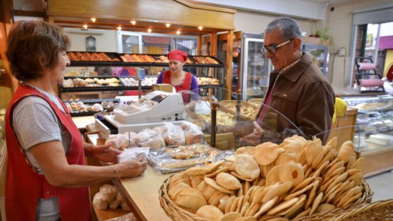 panaderos-amenazan-con-no-pagar-impuestos-por-la-crisis-del-sector-202507Th-155310-e87a.jpg