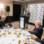 para-el-80-de-los-argentinos-las-grandes-empresas-tienen-influencia-en-las-decis-202507Th-090607-59ac.jpg