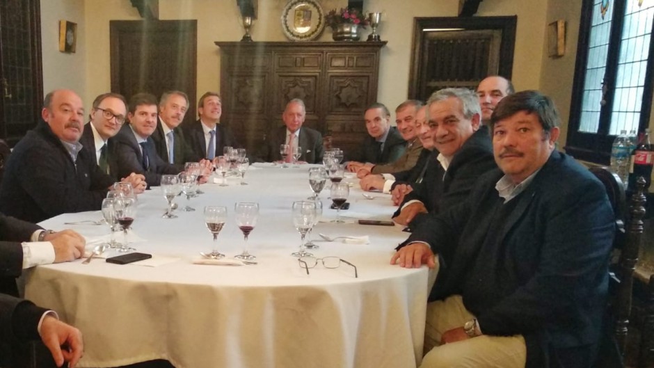 pichetto-le-prometio-al-campo-interceder-por-el-precio-del-biocombustible-202507We-152623-3125.jpg
