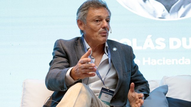 polemico-para-francisco-cabrera-no-es-mala-noticia-que-suban-las-importaciones-202507Fr-212031-1f17.jpg