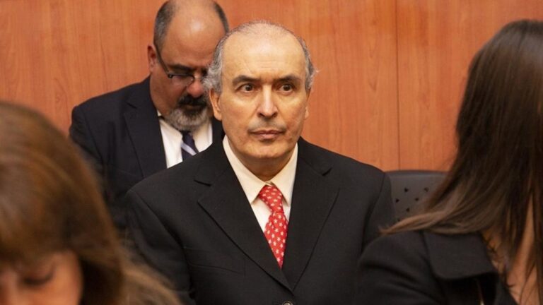 quien-le-dio-el-dinero-a-lopez-202507Fr-202530-fd5e.jpg