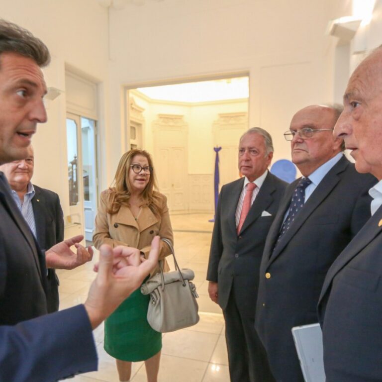reclamo-decretar-la-ley-de-emergencia-pyme-y-la-suspension-de-embargos-202507We-015103-3682.jpg