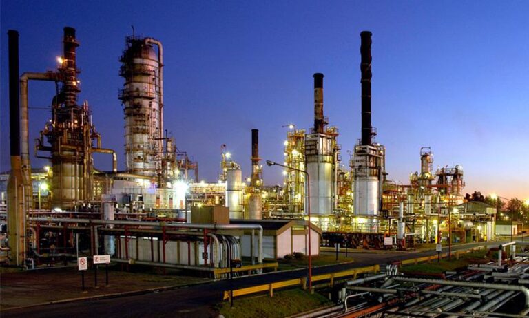 refinerias-lanzan-paros-por-tiempo-indeterminado-en-todo-el-pais-202507Fr-191323-e6a0.jpg