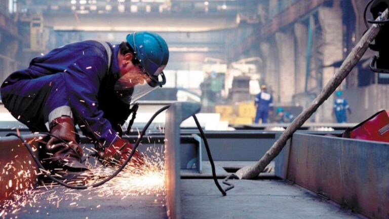 santa-fe-lanzan-el-programa-digitalizar-industrias-202507Fr-100314-71b7.jpg