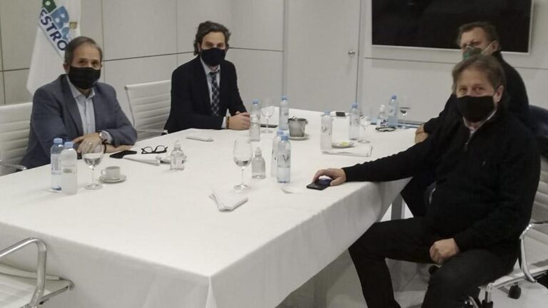 santiago-cafiero-se-reunio-con-la-corriente-federal-para-dialogar-sobre-el-escen-202507We-002221-9d0b.jpg