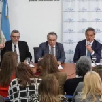 scioli-junto-a-empresarios-nacionales-en-la-fuerza-industrial-de-las-pymes-estan-202507We-180147-4a16.webp