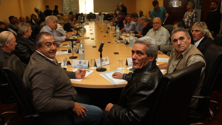 sindicatos-industriales-y-pymes-se-reunen-hoy-en-la-cgt-202507We-015048-a1e2.jpg