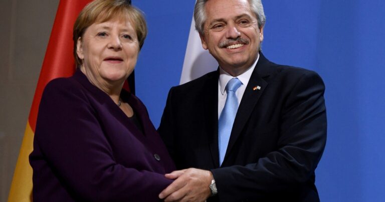 urgente-angela-merkel-le-pedira-al-fmi-que-declare-insolvente-el-credito-a-argen-202507Mo-154902-a00e.jpg