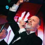 Gustavo Sylvestre y Luis Ventura en el escenario del Martín Fierro de Cable 2025