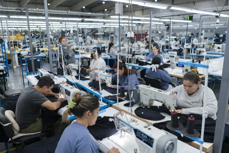 Planta industrial de la empresa TN Platex en la industria textil