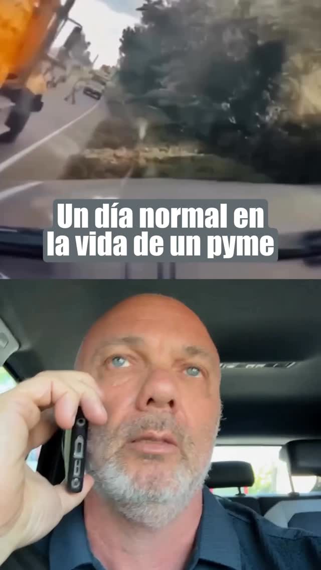 Miguel Jacobawsky en su personaje ElPyme representando las dificultades de las pymes