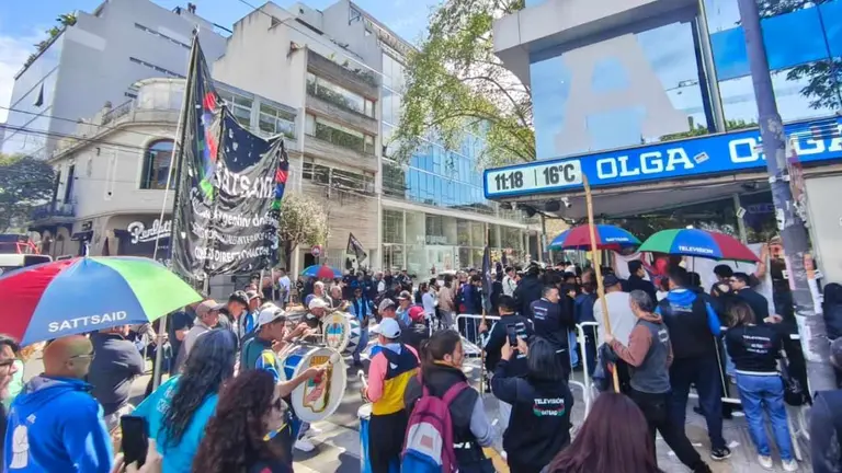Protesta sindical en canal OLGA por precarización laboral