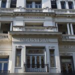 Reforma - Reforma laboral: la Justicia aceptó a la UIA en la causa