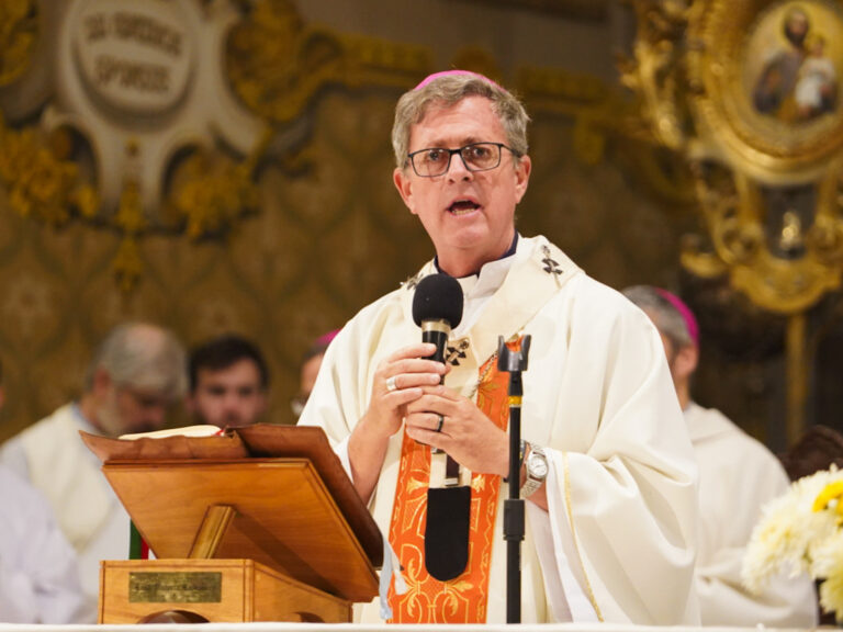 García - García Cuerva cuestionó a la dirigencia política por la misa en Luján: "No somos capaces de sentarnos en el mismo banco de una iglesia"