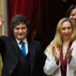 Fuerte - Fuerte caída en la imagen de Milei