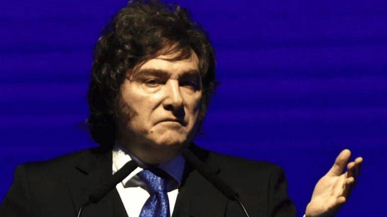 Javier - Javier Milei es el presidente que más tiempo pasó fuera