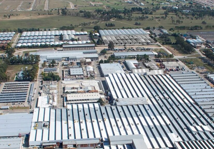 Despidos - Despidos en Renault: 800 puestos eliminados y 500 ingenieros reubicados
