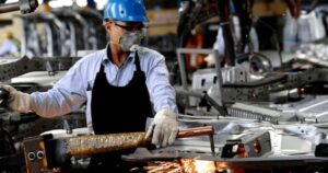 Brasil supera las previsiones y crea 165.827 empleos formale