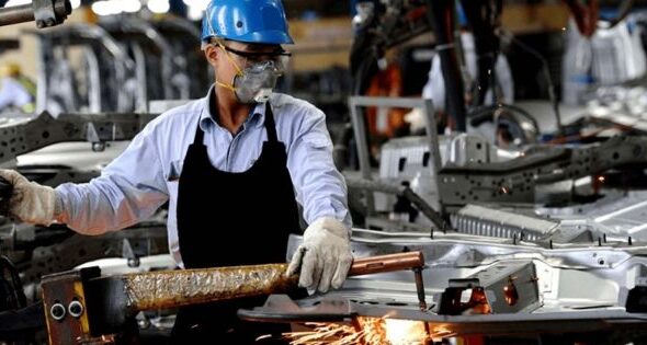 Brasil supera las previsiones y crea 165.827 empleos formales en agosto