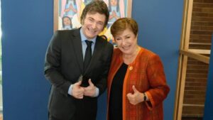 FMI visita Argentina: reunión con Milei y foco en Vaca Muerta