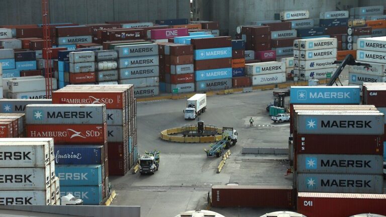 El superávit comercial marcó un récord de casi u$s14.000 millones en el primer semestre, pese a baja mensual de junio