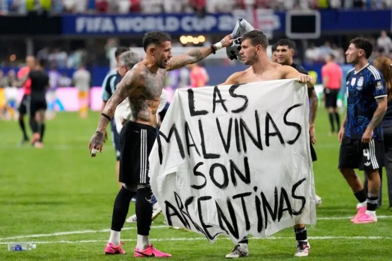 Crearon Malvinas Sans, una tipografía basada en el trapo del mundial