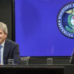 Multas automáticas por atrasarse ante ARCA: cómo es el proyecto para graduarlas que recibió Caputo tras la fuerte suba - Infobae