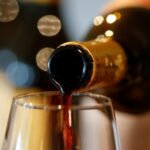 Se toma menos y resignando calidad: el consumo per cápita de vino sigue cayendo y está en el mínimo histórico
