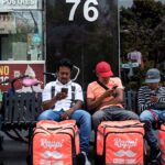 Un repartidor necesita completar casi 150 entregas al mes para no ser pobre y más de 450 para sostener un hogar