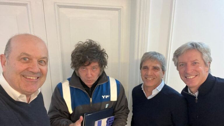 BCRA: Javier Milei grabará la cadena nacional junto al equipo económico y busca blindar la continuidad de Santiago Bausili