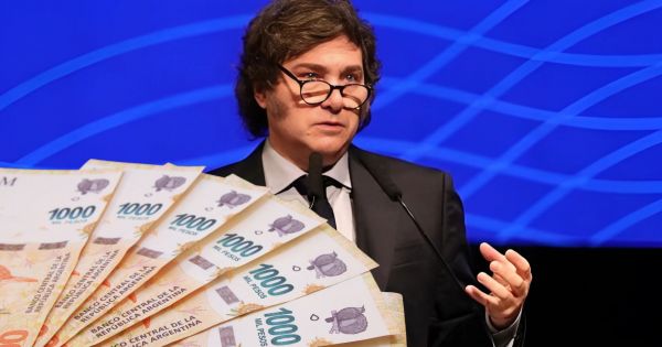 Javier Milei, Gobierno Nacional — Ni un solo peso: a quiénes afectará el "shutdown" que anunció Milei