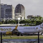 Reclamo de empleados desvinculados hace más de tres mesesFlybondi no paga las indemnizaciones ni los retiros voluntarios a más de 700 extrabajadores