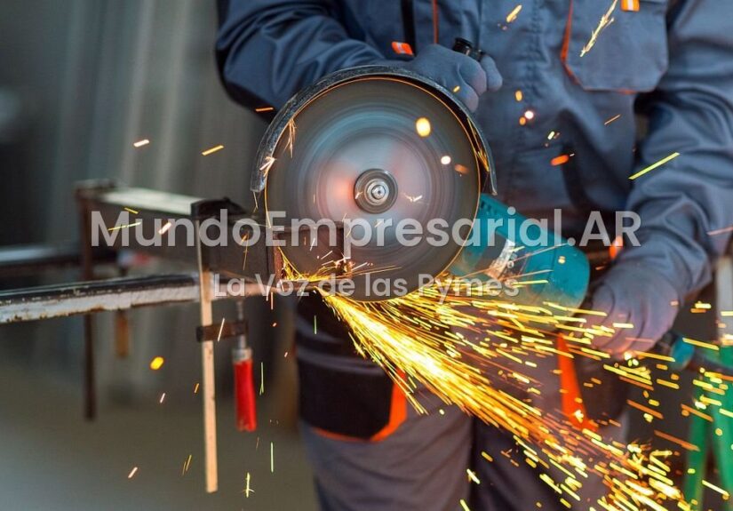 "Extrema fragilidad": la industria lidera la pérdida de empleo formal y crece la alerta por el cierre de empresas