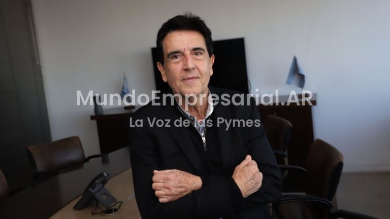 Dólar bajo presión: Carlos Melconian explicó por qué no se dispara pero tampoco genera confianza