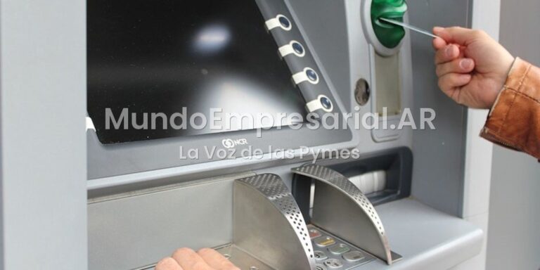 Fraudes más comunes en cajeros: clonación de tarjetas, trampas en dispensadores y engaños en la calle - Infobae