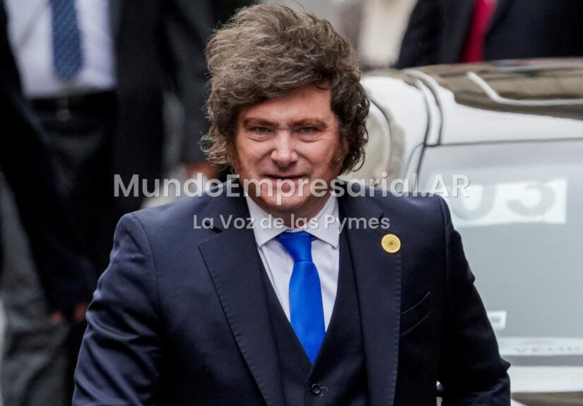 Milei, sobre el dólar: "Si nos vienen a correr, vamos a tener con qué enfrentarlos" - Clarin.com