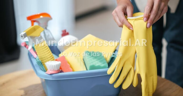 En la caída general del consumo, se desploman las ventas de productos de limpiezaResignar la higiene para comprar comidaPorLeandro Renou