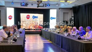Rosario debate sobre industria y pymes en una jornada marcad