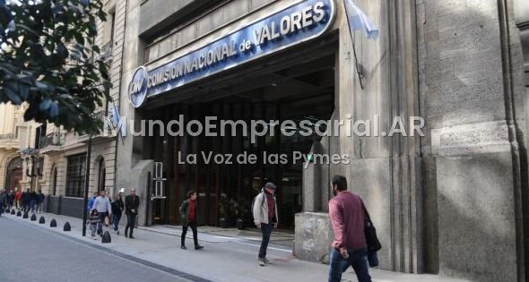 La CNV prohibió los cheques en el mercado de capitales y pymes alertan por más informalidad