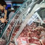 El consumo de carne cayó 9,5% en los últimos doce meses y se mantiene en mínimos históricos - infobae.com