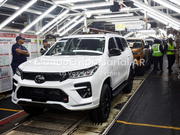 Argentina ya casi no fabrica autos: hace camionetas, y de cada 10 hatchbacks que se patentan solo 1 sale de una planta nacional - Clarin.com