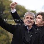 Caputo admitió que la compra de dólares puede sumar una presión extra de US$ 7.000 millones antes de las elecciones - clarin.com