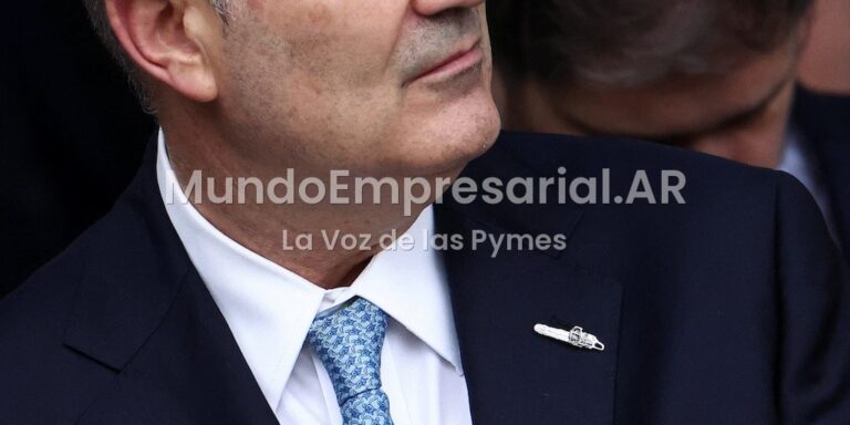 Sturzenegger le respondió a la UIA: “Para que crezca el consumo y el crédito tenemos que bajar el gasto público” - Infobae