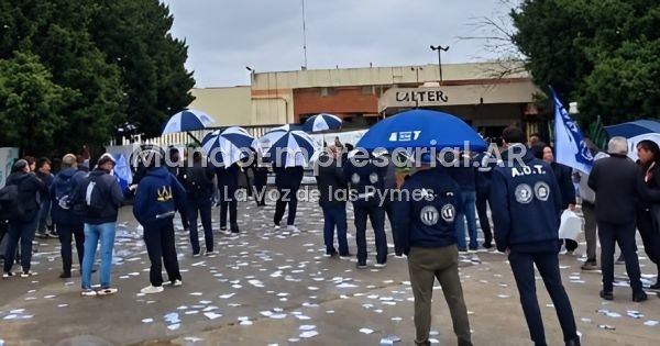 Alter SAIC, Antonio Trinca — Cerró una textil y despidió a los últimos 40 trabajadores que le quedaban