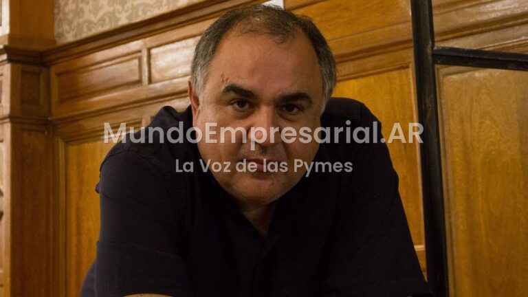 Eduardo Crespo, especialista en desarrollo económico: "El Gobierno va a tener que buscar un reset del programa”